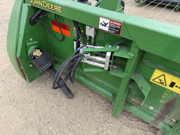 2018 John Deere 615P Header Combine