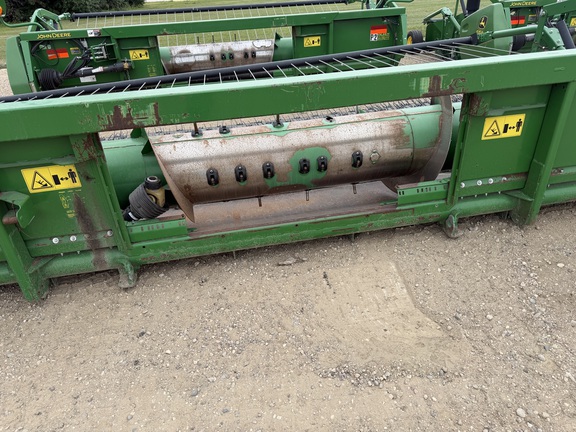 2018 John Deere 615P Header Combine