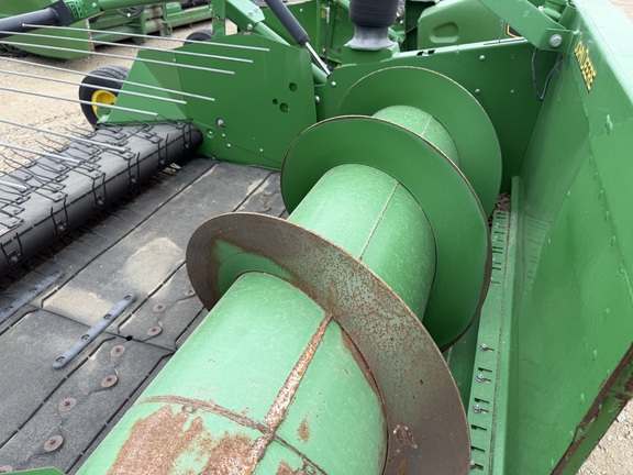 2018 John Deere 615P Header Combine