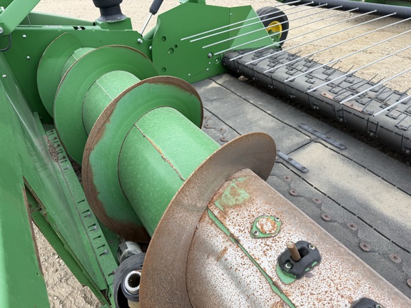2018 John Deere 615P Header Combine