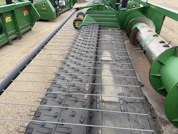 2018 John Deere 615P Header Combine
