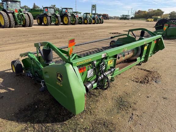 2018 John Deere 615P Header Combine