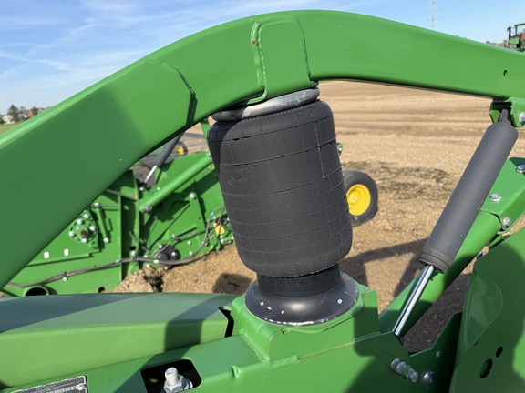 2018 John Deere 615P Header Combine