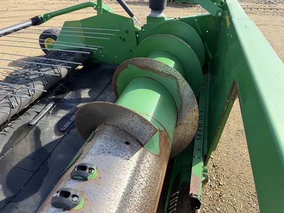 2018 John Deere 615P Header Combine