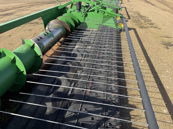 2018 John Deere 615P Header Combine
