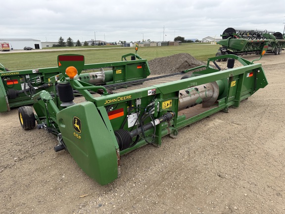 2018 John Deere 615P Header Combine