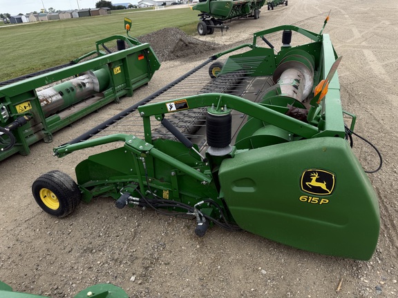 2018 John Deere 615P Header Combine