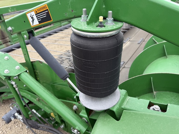 2018 John Deere 615P Header Combine