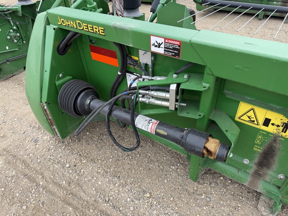 2018 John Deere 615P Header Combine