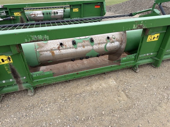 2018 John Deere 615P Header Combine