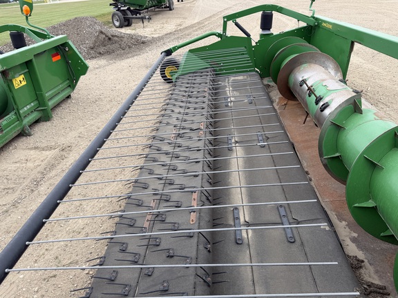 2018 John Deere 615P Header Combine