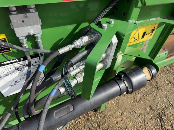 2018 John Deere 615P Header Combine