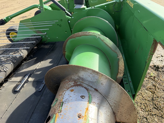 2018 John Deere 615P Header Combine