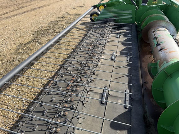 2018 John Deere 615P Header Combine