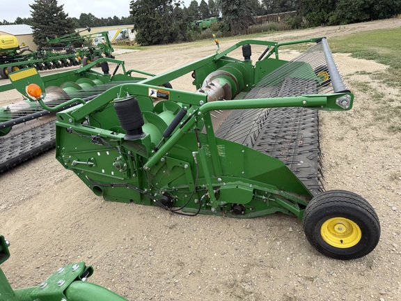2017 John Deere 615P Header Combine