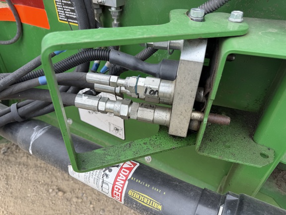2017 John Deere 615P Header Combine