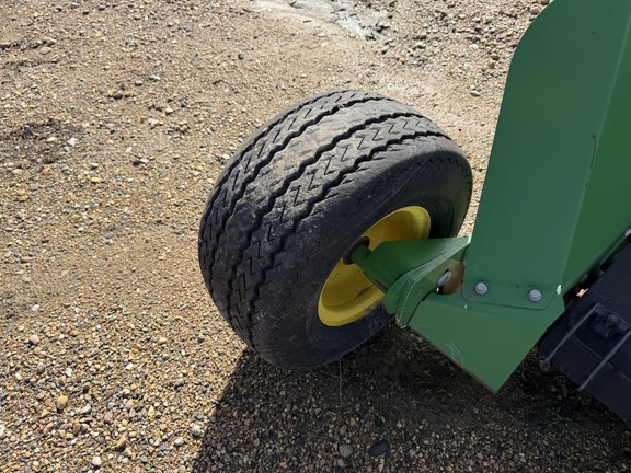 2017 John Deere 615P Header Combine