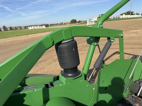 2017 John Deere 615P Header Combine