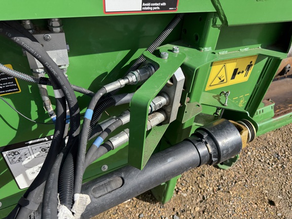 2017 John Deere 615P Header Combine