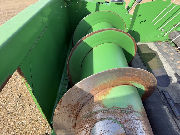 2017 John Deere 615P Header Combine