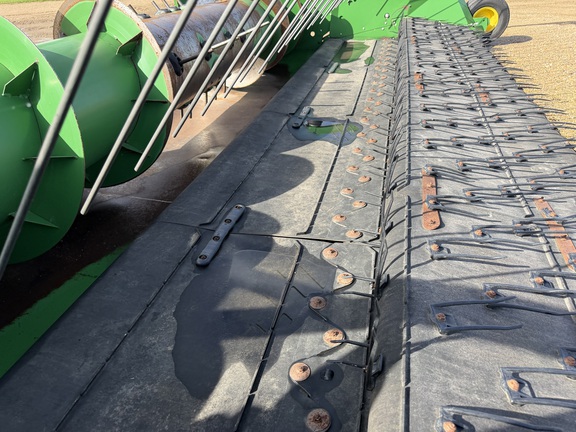 2017 John Deere 615P Header Combine