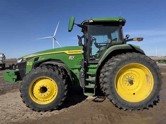 2025 John Deere 8R 370 Tractor