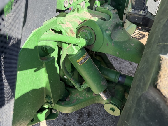 2025 John Deere 8R 370 Tractor