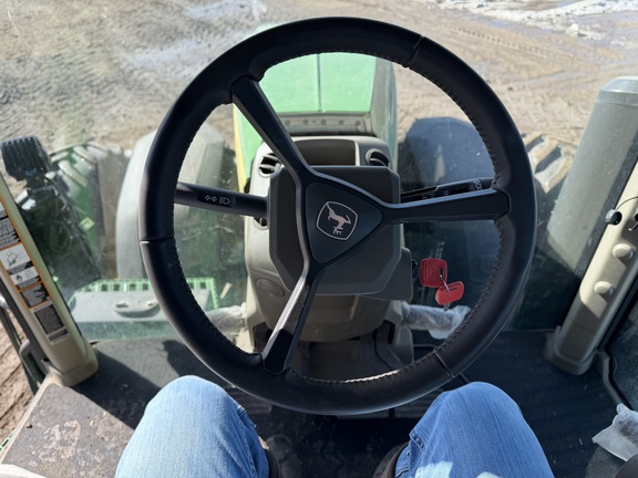 2025 John Deere 8R 370 Tractor