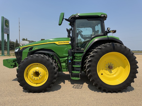 2025 John Deere 8R 370 Tractor