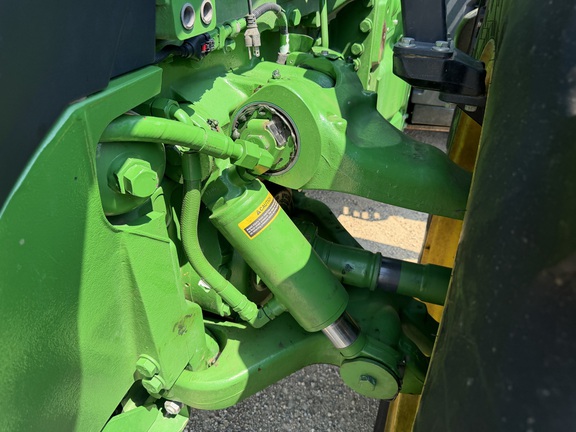 2025 John Deere 8R 370 Tractor