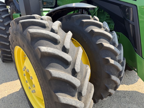 2025 John Deere 8R 370 Tractor