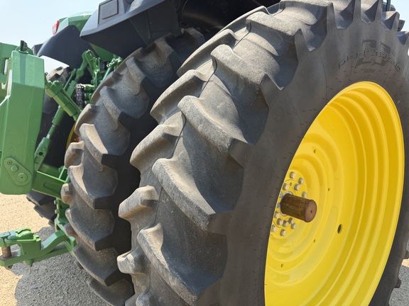 2025 John Deere 8R 370 Tractor