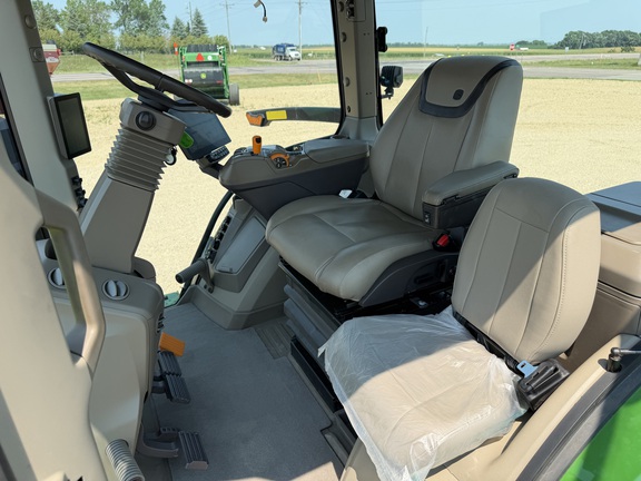2025 John Deere 8R 370 Tractor
