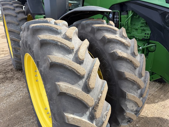 2025 John Deere 8R 370 Tractor