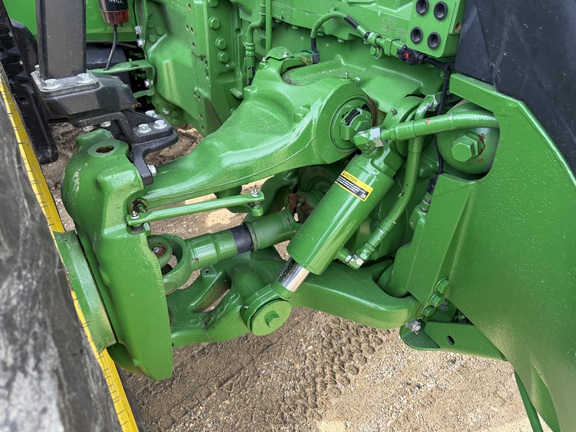 2025 John Deere 8R 370 Tractor