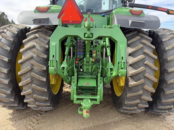 2025 John Deere 8R 370 Tractor