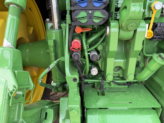 2025 John Deere 8R 370 Tractor