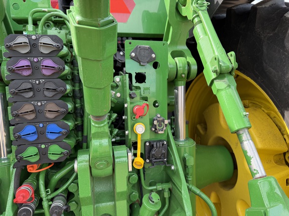 2025 John Deere 8R 370 Tractor