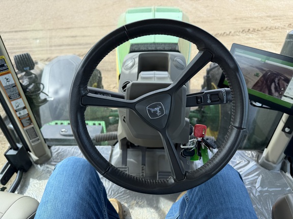 2025 John Deere 8R 370 Tractor