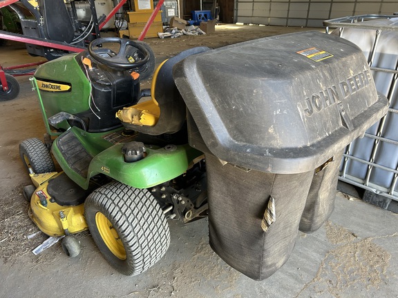 2008 John Deere X324 Garden Tractor
