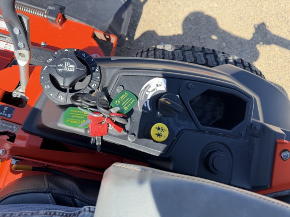 2022 Kubota Z781KWi Mower/Zero Turn