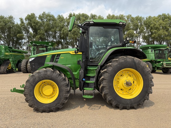 2025 John Deere 7R 350 Tractor
