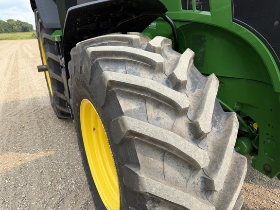 2025 John Deere 7R 350 Tractor