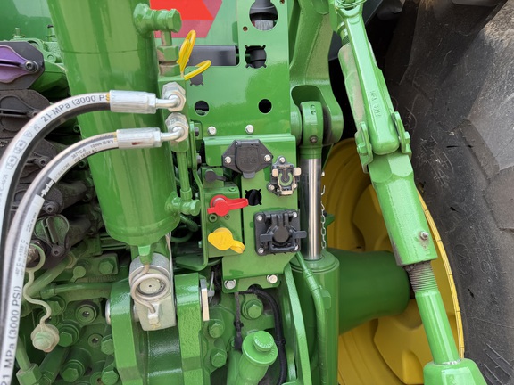 2025 John Deere 7R 350 Tractor