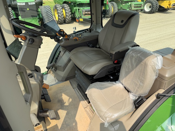 2025 John Deere 7R 350 Tractor