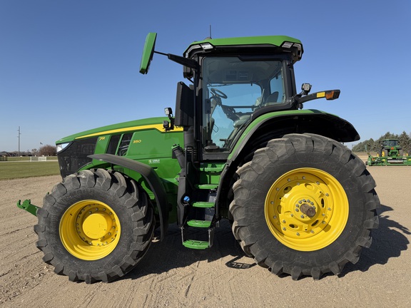2025 John Deere 7R 350 Tractor