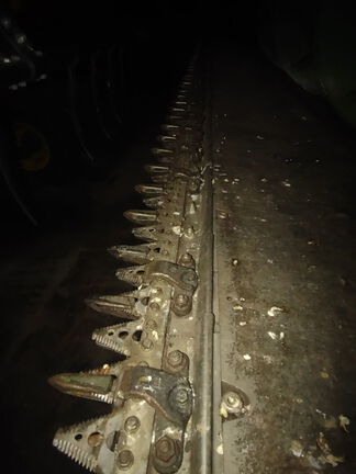 2011 John Deere 635F Header Combine