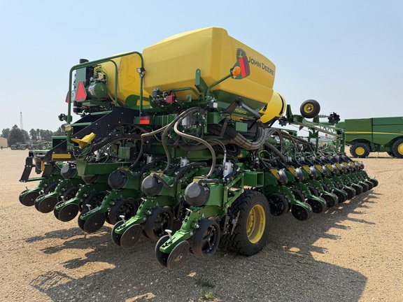 2026 John Deere DB60 Planter