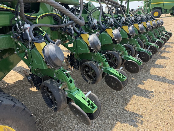 2026 John Deere DB60 Planter