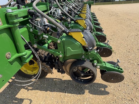 2026 John Deere DB60 Planter